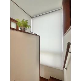 遮熱ロールスクリーン