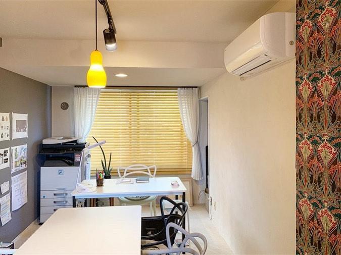 遊びごごろも忘れない、色柄使いが楽しいオフィス
